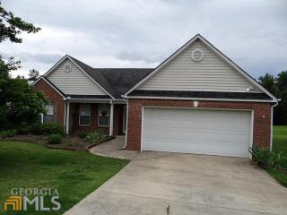 3589 Garden Manor Dr, Loganville, GA 30052-8233