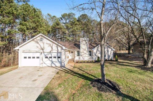 220 Peachtree Ln, Newnan, GA 30265-1818
