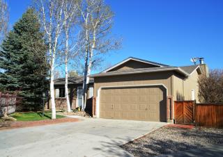 4022 Boulder Dr, Loveland, CO 80538-2006
