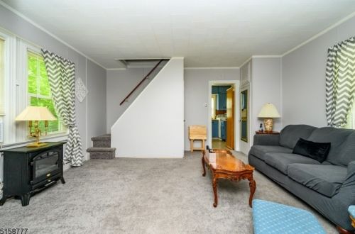 6 Dogwood Ln, Princeton NJ  08540-8439 exterior