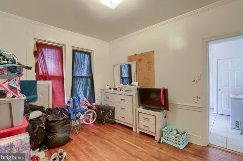 505 Madison Ave, York PA  17404-2806 exterior