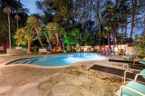 1107 Riviera Dr, Santa Ana CA 92706-1841 exterior