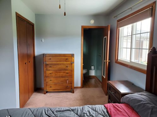 423 Saginaw Dr, Valpo IN 46385-8117 exterior