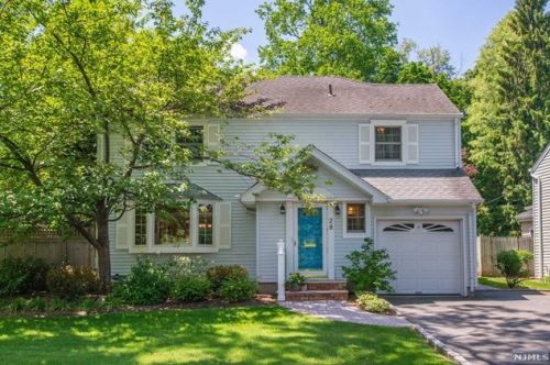28 Marquette Rd, Montclair, NJ 07043-2635