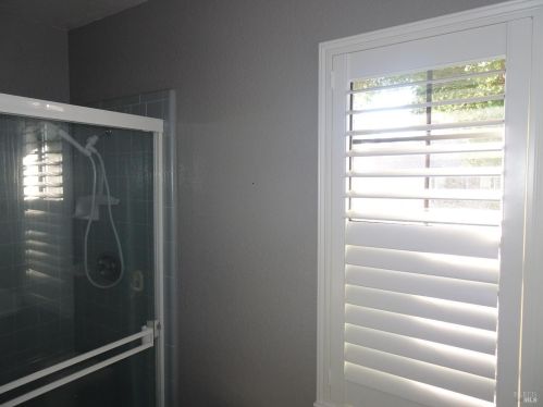 195 Bighorn Ct, Vacaville CA  95687-3438 exterior