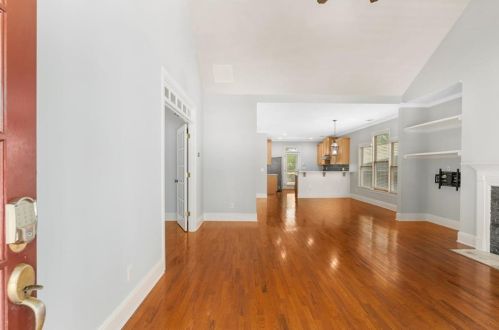 1098 Leah Ln, Atlanta, GA 30316-2821