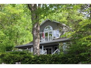 2 Dillon Beach Rd, Winsted, CT 06063-3065