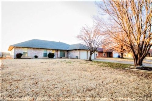 19 Liberty Cir, Stillwater, OK 74075-2015
