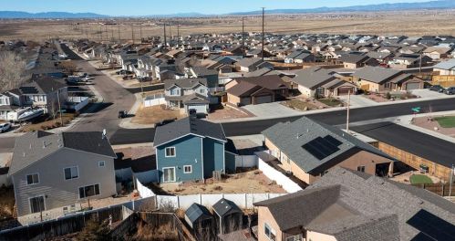 4400 Meadowlark Ln, Pueblo CO  81008-2188 exterior