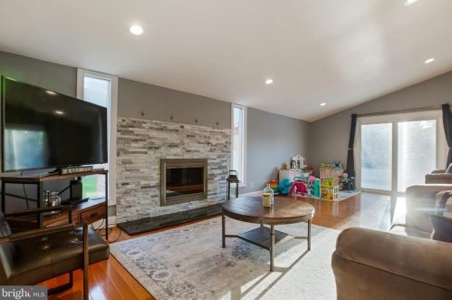 241 Nassau Dr, Tavistock NJ 08033-3976 exterior