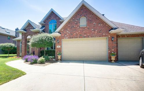 620 Central Rd, Mokena, IL 60451-3320