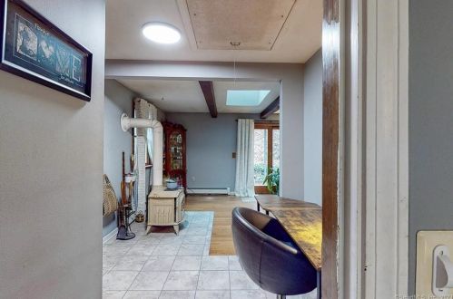 158 Scully Rd, Somers CT  06071-1723 exterior