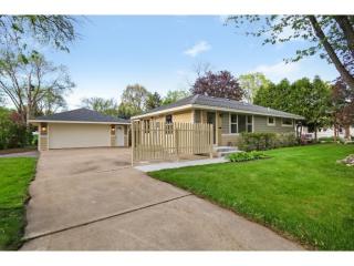 2716 106th St, Minneapolis MN  55431-3718 exterior