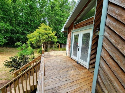 181 Tyler Ln, Carrollton, GA 30117-4518