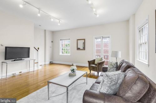 408 19 St, Philadelphia PA  19146-4656 exterior