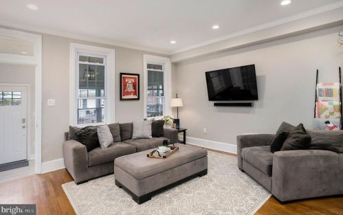 453 Leverington Ave, Philadelphia PA  19128-3315 exterior