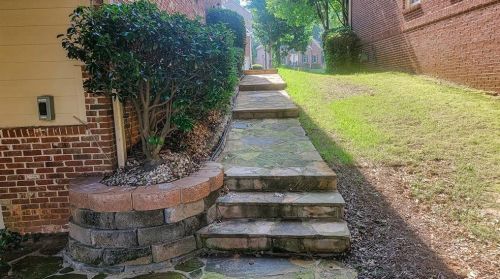 2352 Briarcliff Cmns, Atlanta GA  30345-2173 exterior