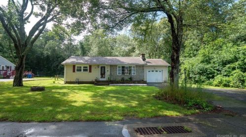 19 Welsh St, Killingly CT  06239-4145 exterior