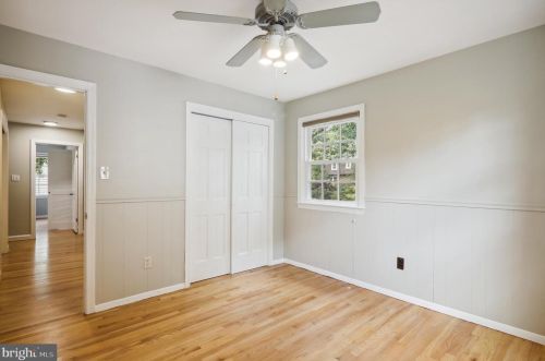 1221 Pinecrest Cir, Silver Spring MD 20910-1626 exterior