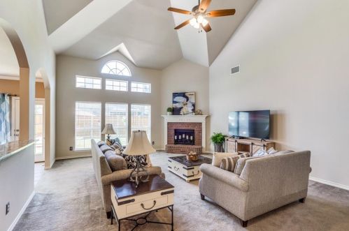 5912 Colby Dr, Plano TX  75094-4542 exterior