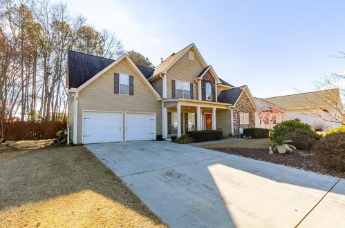 1705 Leigh Meadow Dr, Dacula, GA 30019-2654