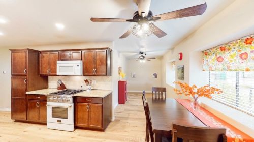 17921 Cole Ave, Riverside CA  92508-9728 exterior