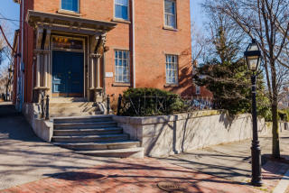 395 Benefit St, Providence, RI 02903-7117