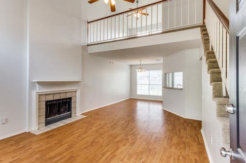 2529 Creekwood Ln, Fort Worth TX  76123-1111 exterior