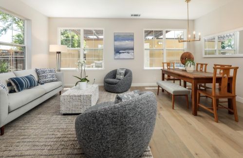 23 Shorebreeze Ct, Palo Alto, CA 94303-2053