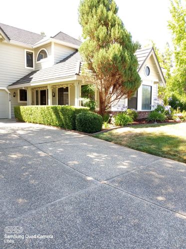 5112 Laguna Woods Dr, Elk Grove, CA 95758-4142