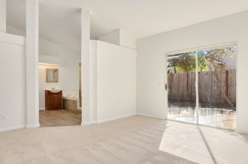 6670 Avenida Michaelinda, Riverside CA  92509-7227 exterior