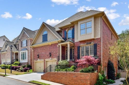 2308 Briarcliff Cmns, Atlanta GA  30345-2173 exterior