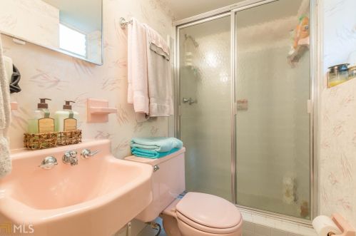 2408 Meadow Lark Dr, Atlanta GA  30344-4026 exterior