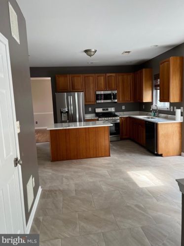 19 Brookside Dr, Princeton NJ  08540-8566 exterior