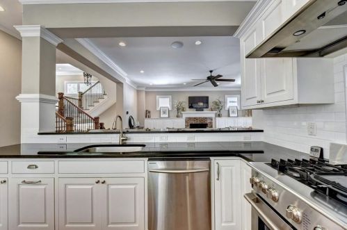 1603 Grant Dr, Atlanta GA  30319-3589 exterior