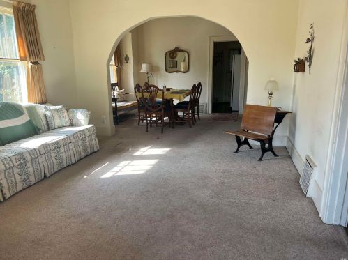 1126 Erwin St, Elkhart, IN 46514-3533