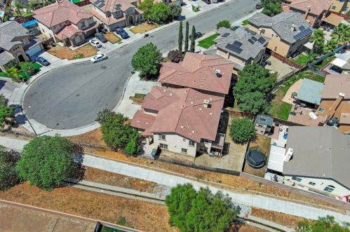 1979 Orchard Park Ct, San Jacinto, CA 92583-6018