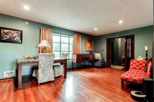 5870 Feldwood Rd, Atlanta GA  30349-2869 exterior