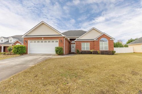 211 Minter Dr, Warner Robins, GA 31088-2777