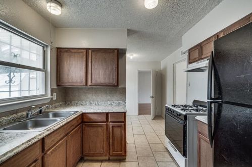 234 Cherry Pt Dr, Dallas TX  75232-3629 exterior