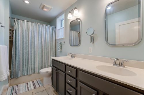 1306 Duncan Ave, Cincinnati OH 45208-2312 exterior