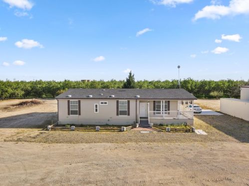 12237 Roselawn Ave, Turlock, CA 95380-9056