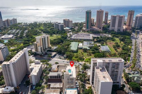 419 Keoniana St, Honolulu HI  96815-2075 exterior