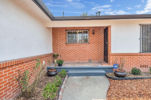 3906 4th St, Stockton, CA 95215-7404