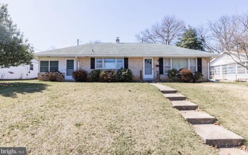 830 Calvert St, York, PA 17403-3206