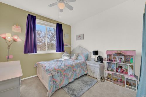 831 Chateau Cir, Vacaville CA  95687-7432 exterior