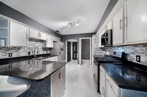 7710 Grant St, Gary IN 46410-5281 exterior