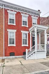 19 South St, Carlisle, PA 17013-3444