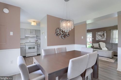 72 Lexton Dr, York PA 17404-9438 exterior