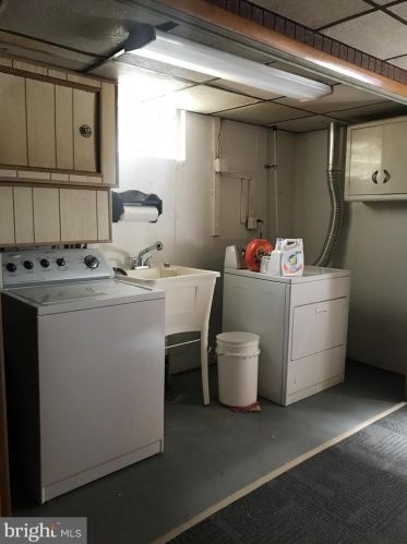 614 Borbeck Ave, Philadelphia PA  19111-3102 exterior